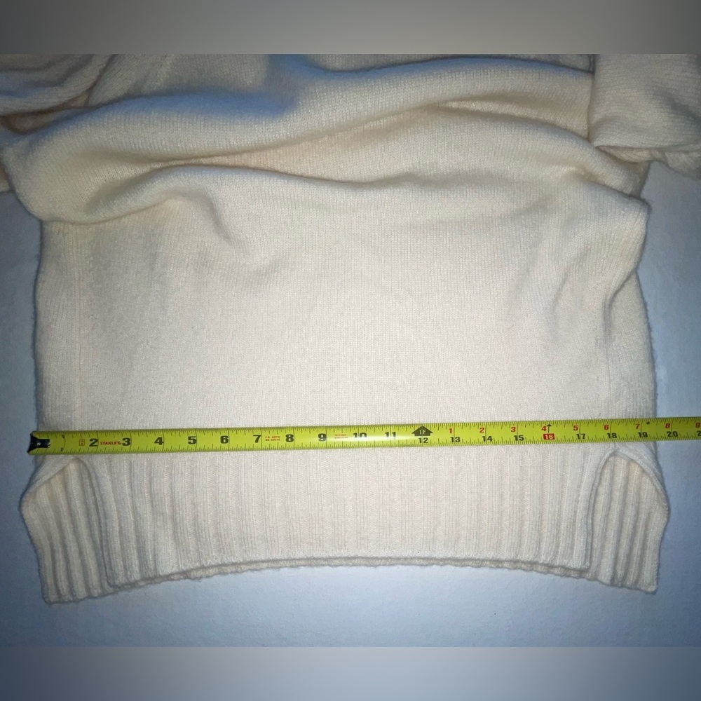 Cashmere Turtleneck Sweater - Picture 7 of 9